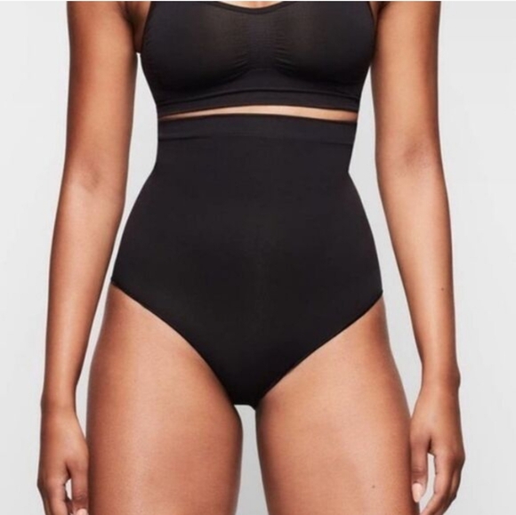 SKIMS Other - SKIMS Seamless Sculpt Mid Waist Shaping Brief In Onyx 4X/5X